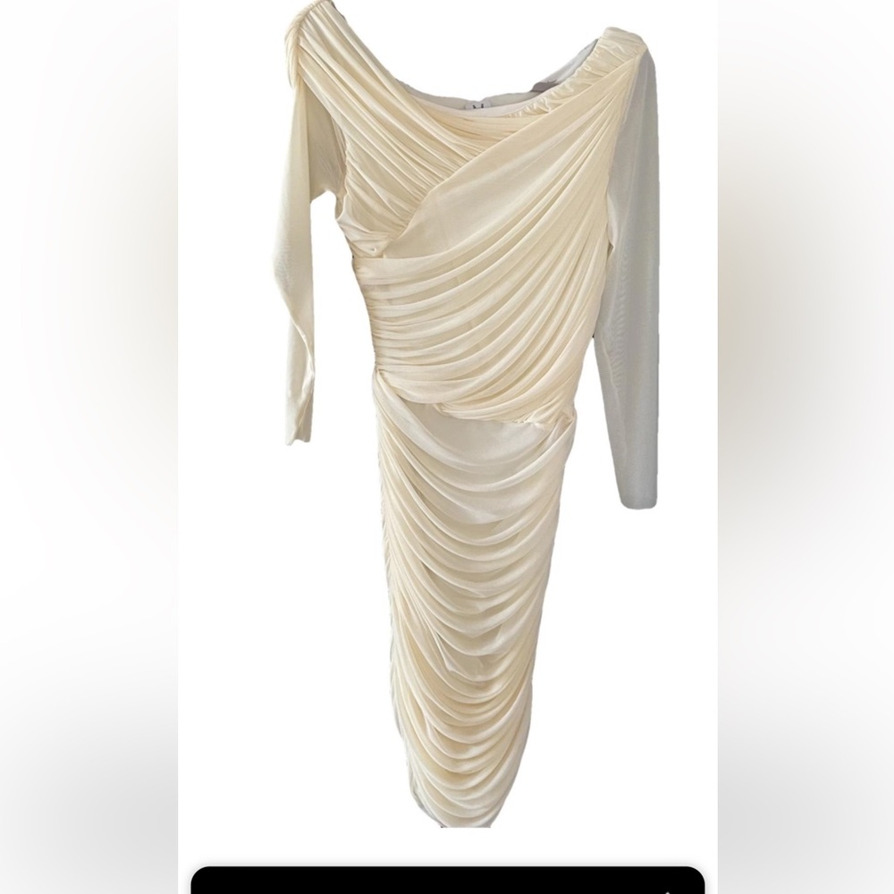 Stunning Halston Heritahe lacy cream dress EUC